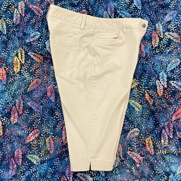 Covington Bermuda shorts knee pants Size 8 - Picture 3 of 4